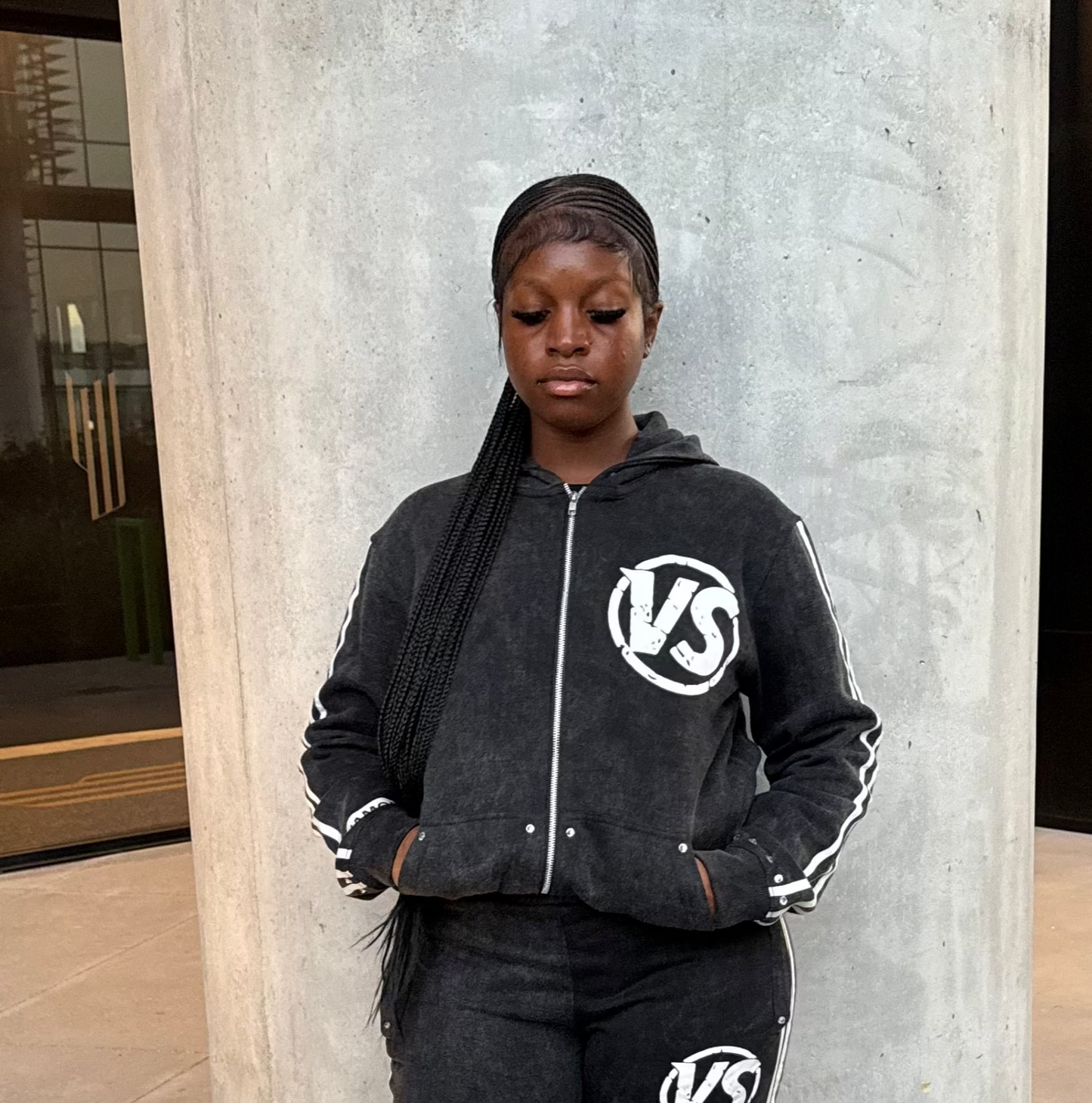 BLACK 'VS' HOODIE