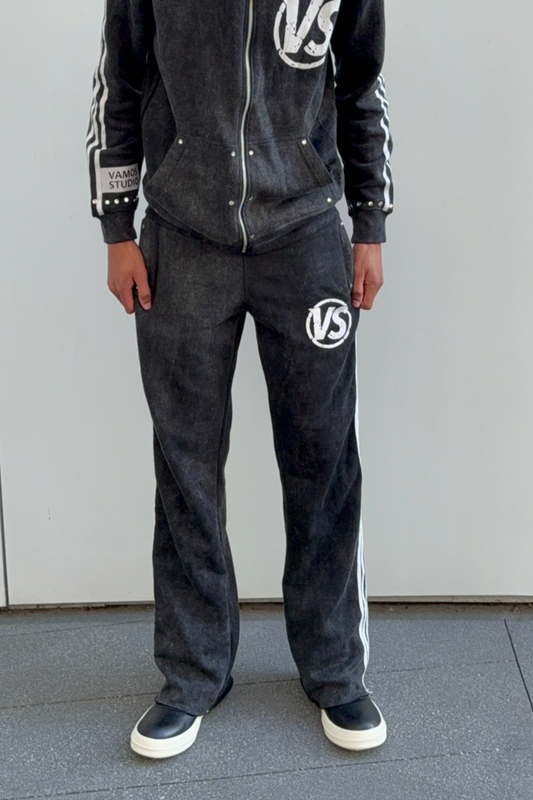 'VS' SWEATPANTS